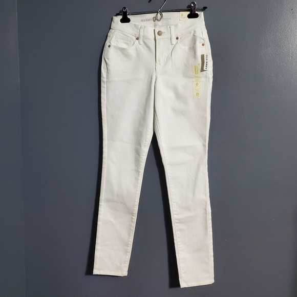 NWT Old Navy Famous White Skinny Womens Jeans Curvy Mid Rise Size 0 - Picture 1 of 8